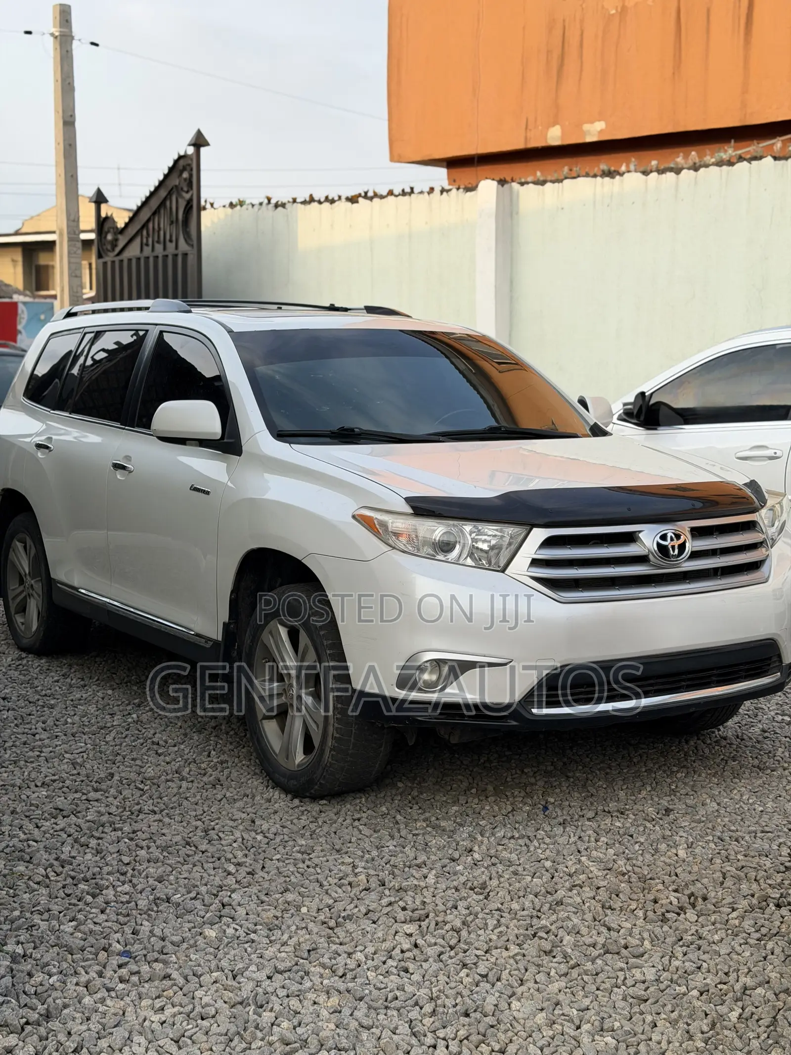 Toyota Highlander Limited 2011 White