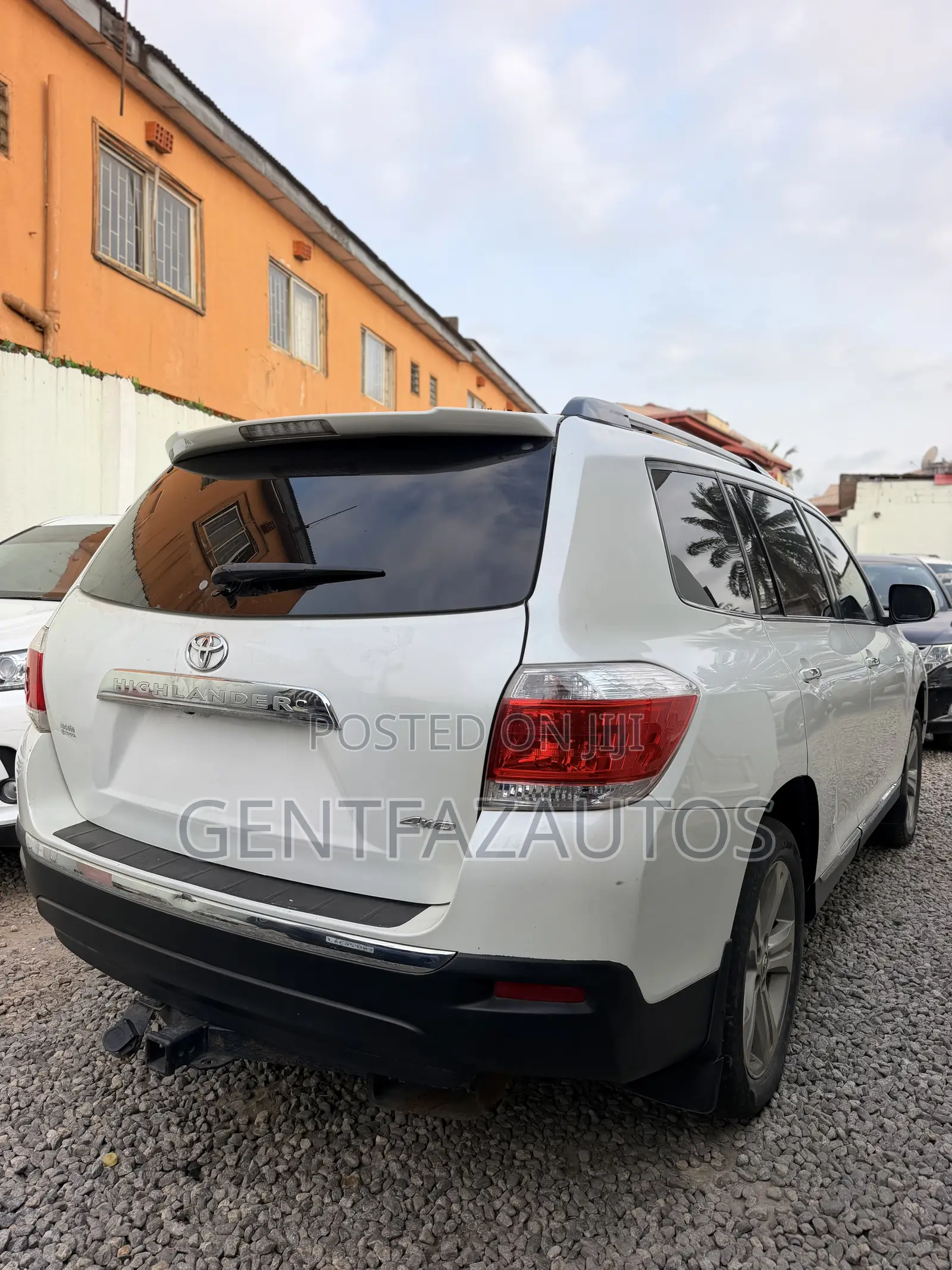 Toyota Highlander Limited 2011 White