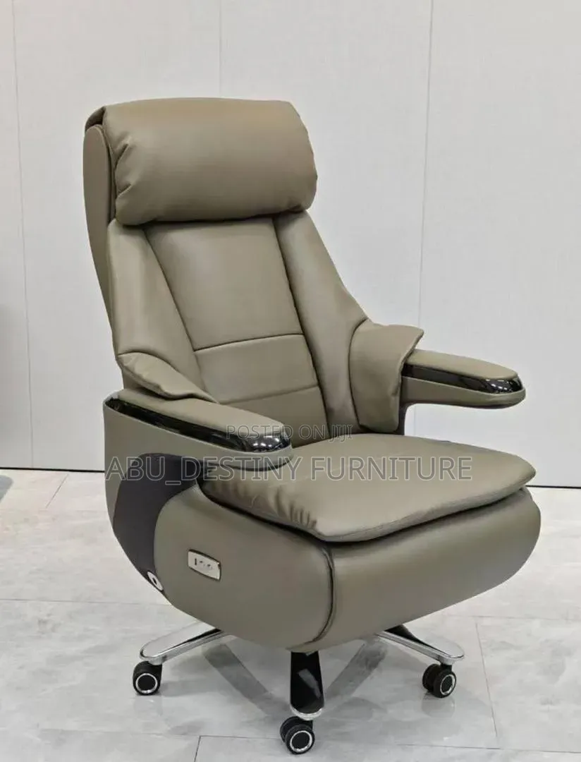 Luxury Executive Office Chair (Grey Leather)