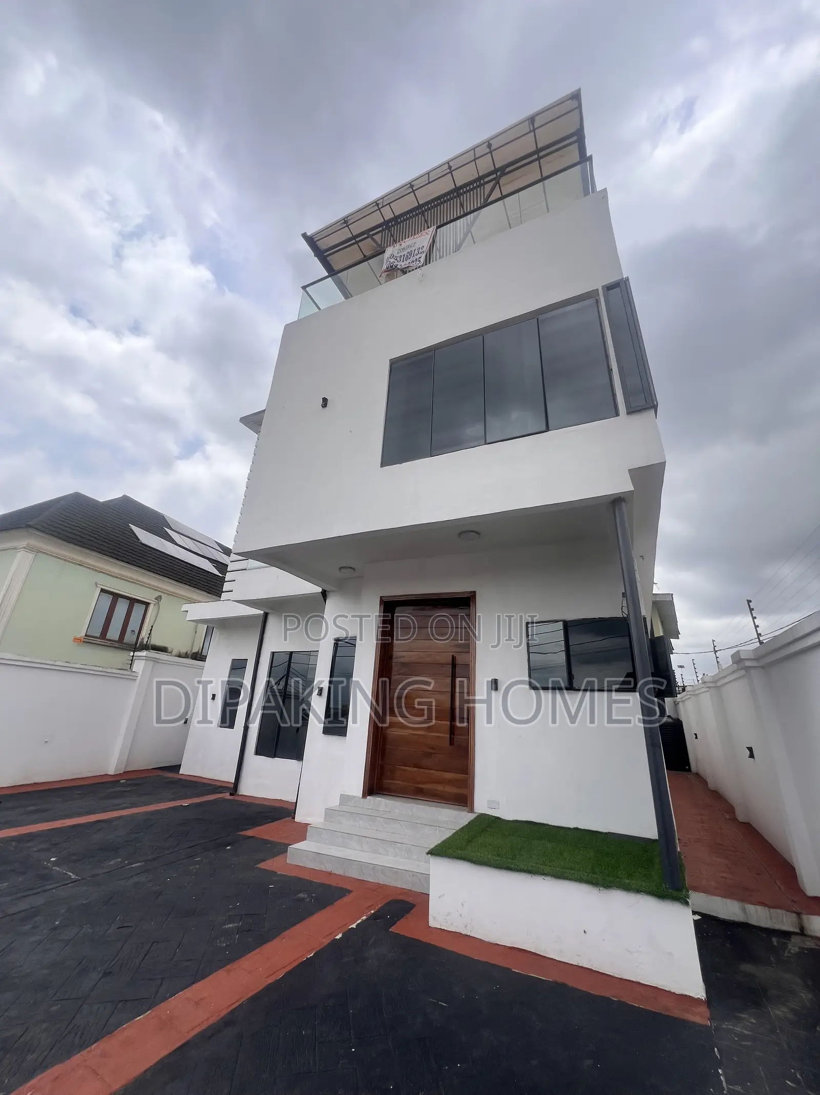 Furnished 4bdrm Duplex in Ikeja for sale