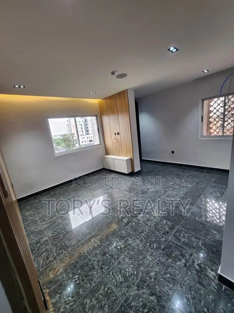 3bdrm Apartment in Old Ikoyi for rent