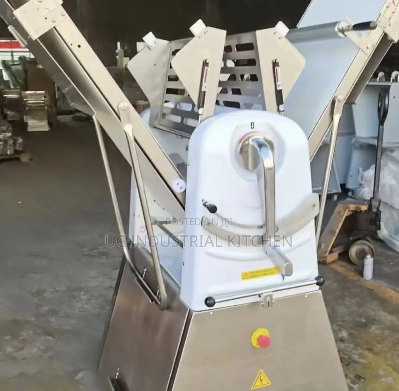Standing Dough Sheeter/Milling Machine