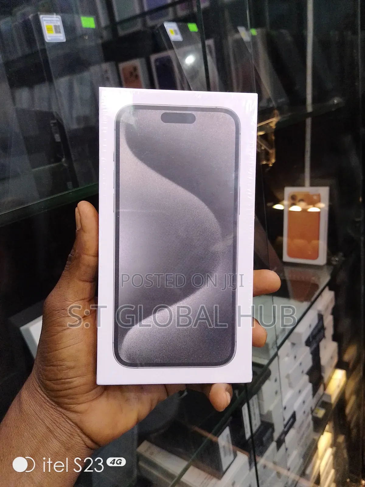 New Apple iPhone 15 Pro Max 256 GB