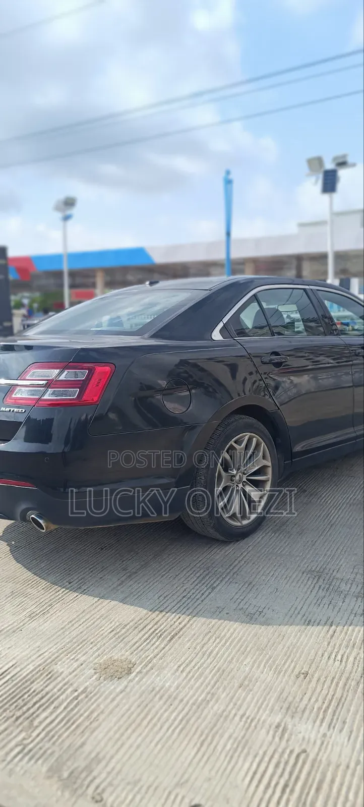 Ford Taurus 2014 Black