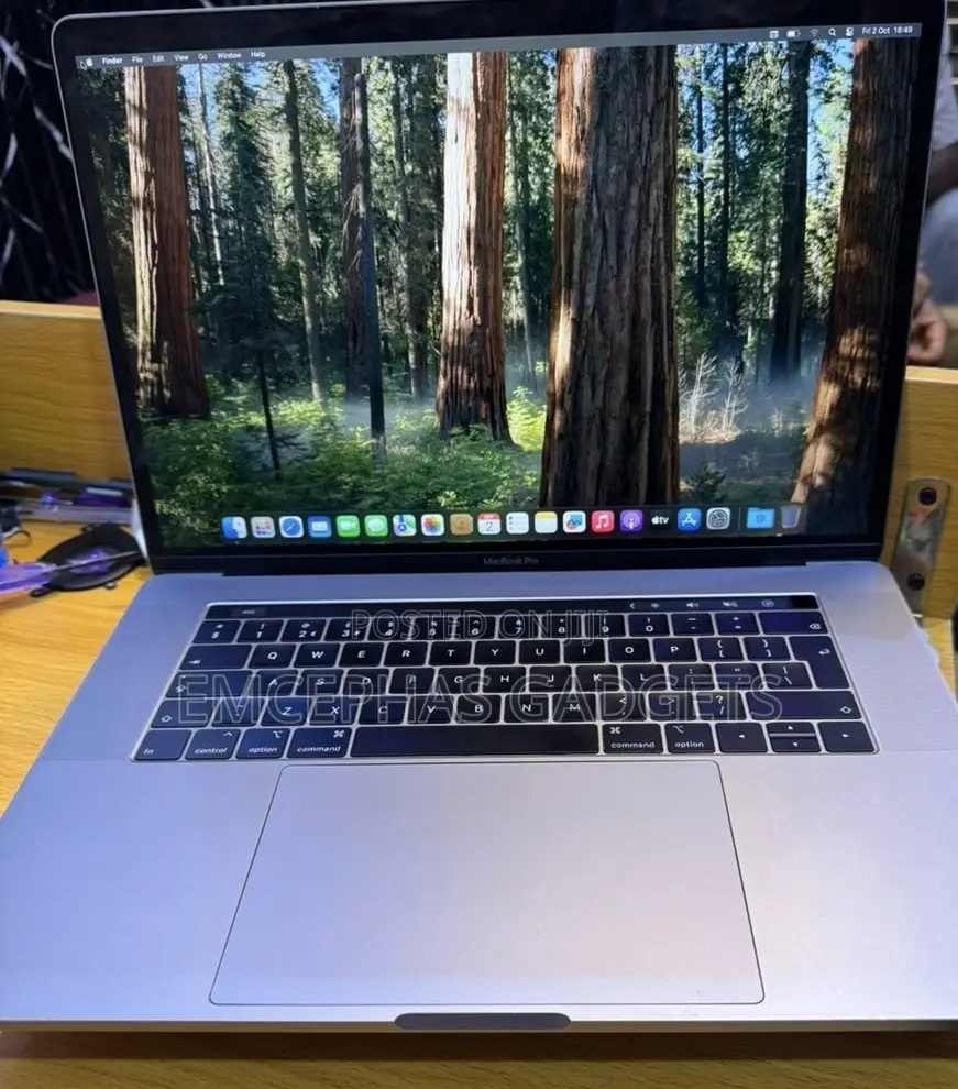 Laptop Apple MacBook 2018 32GB Intel Core i9 SSD 1T