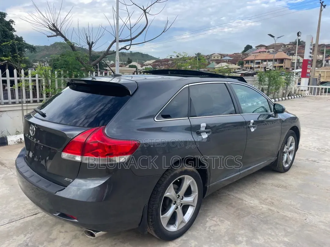 Toyota Venza Limited AWD V6 2013 Gray