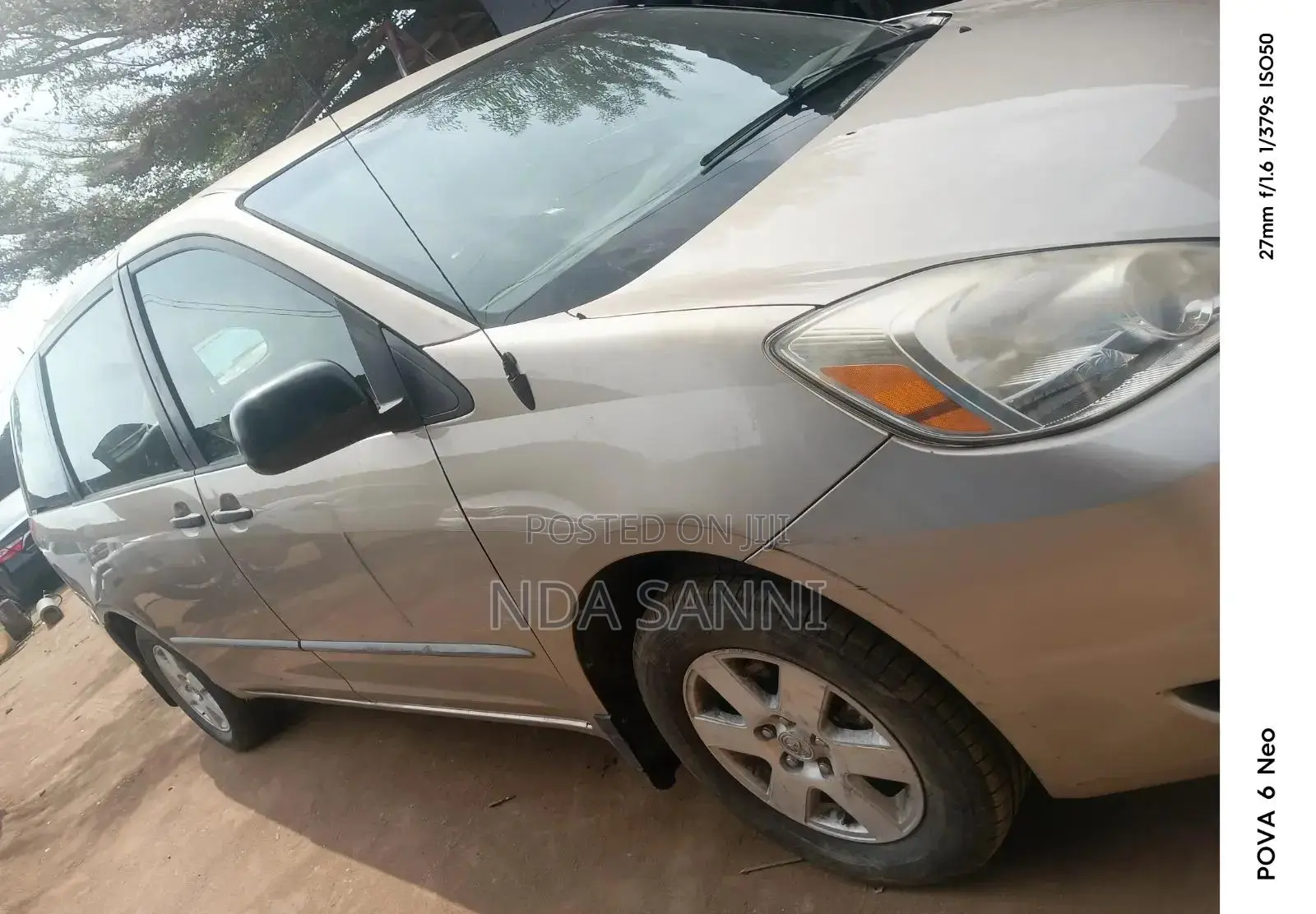 Toyota Sienna 2004 Gold