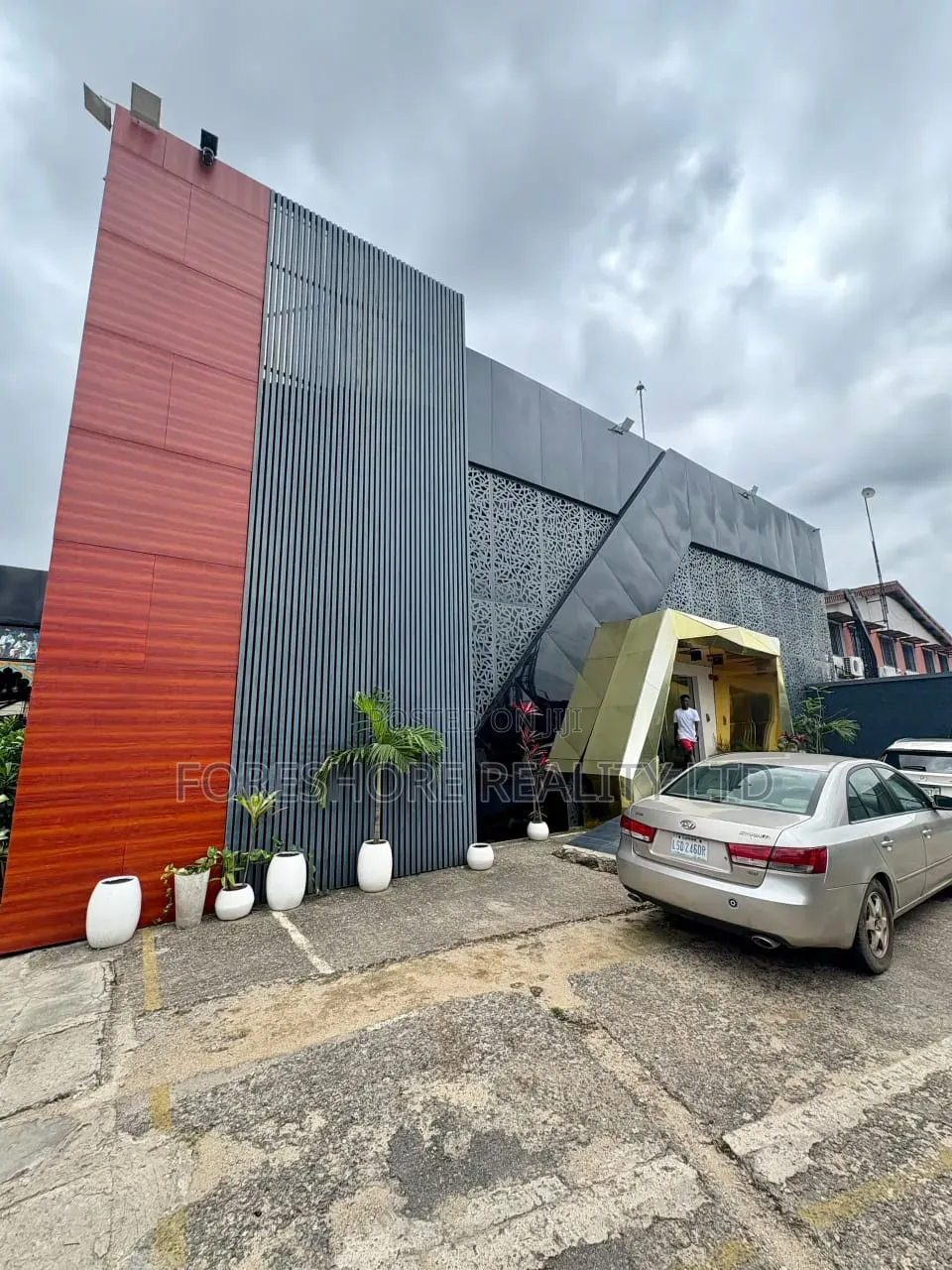For Rent: 400sqm Office Space
At Oregun, Ikeja
N60m