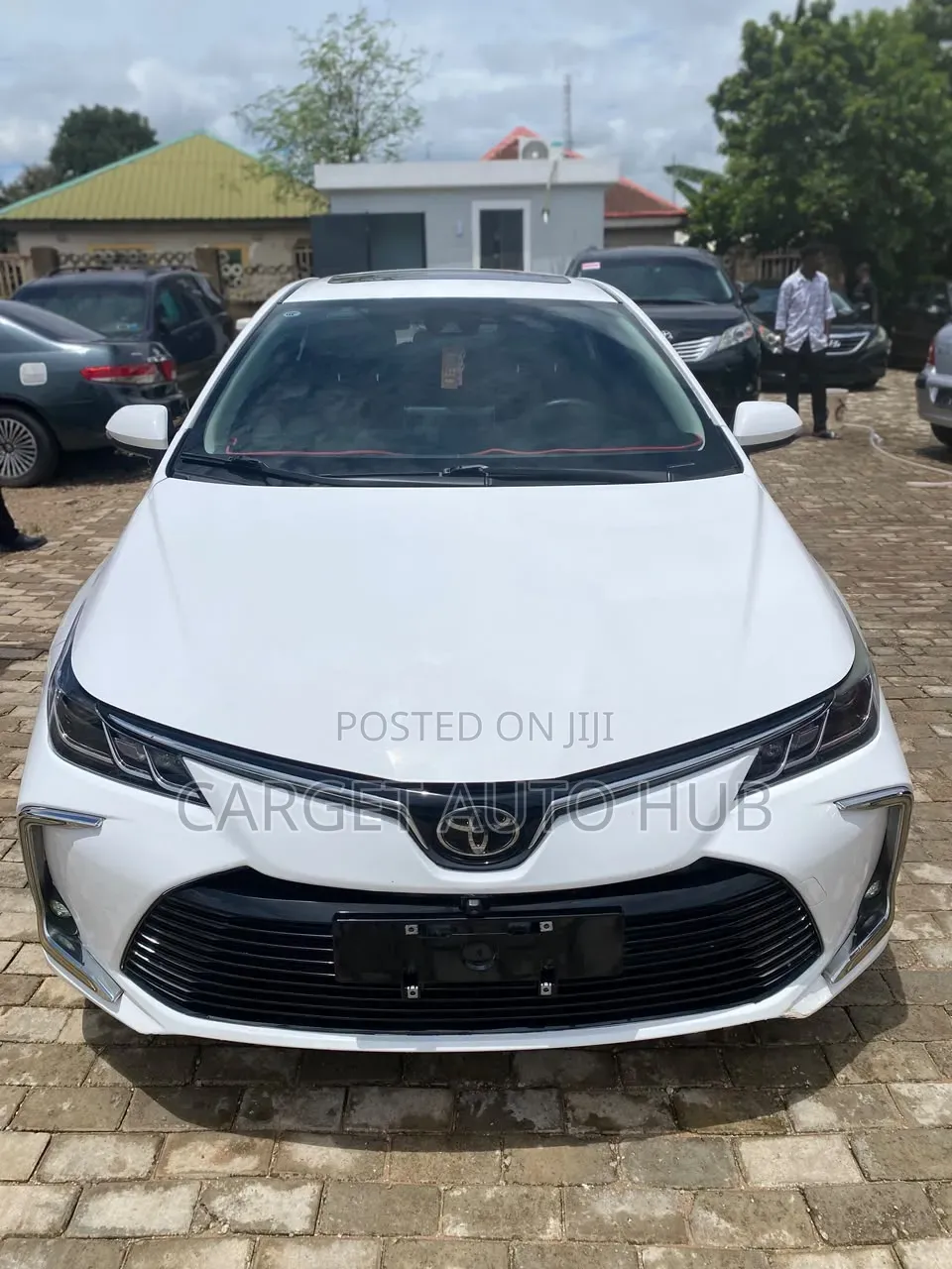 Toyota Corolla LE 2021 White