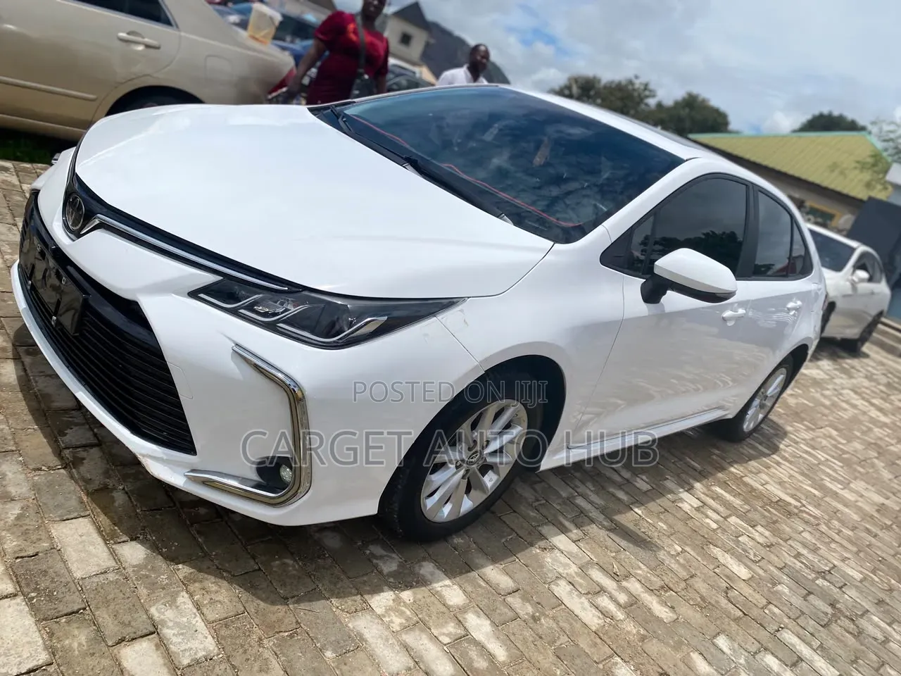 Toyota Corolla LE 2021 White