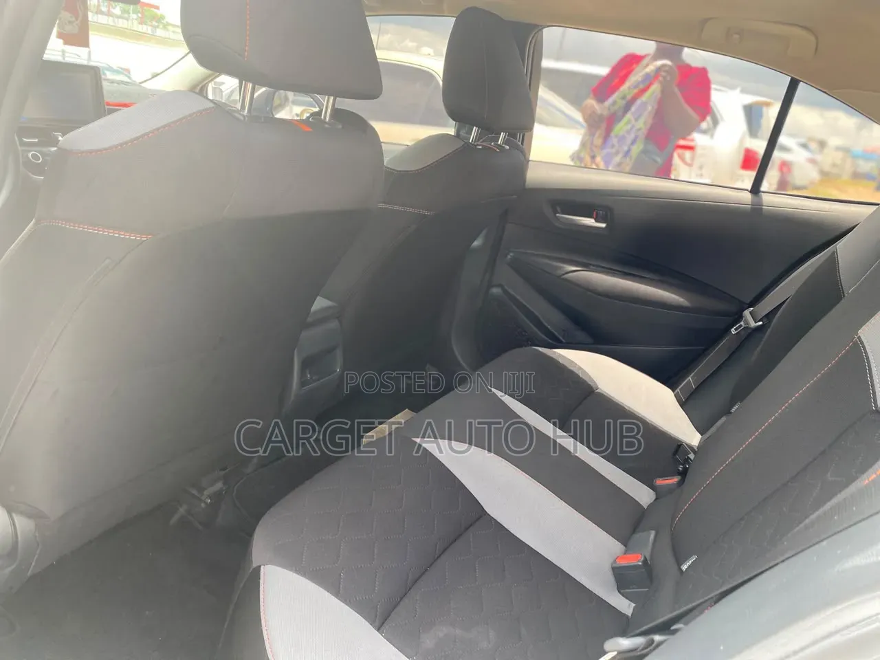 Toyota Corolla LE 2021 White