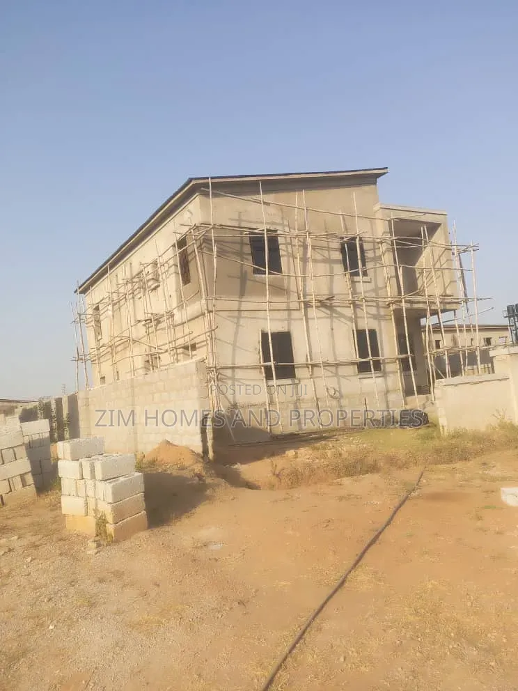 4bdrm Duplex in Zim Homes And, Sabon Lugbe for sale