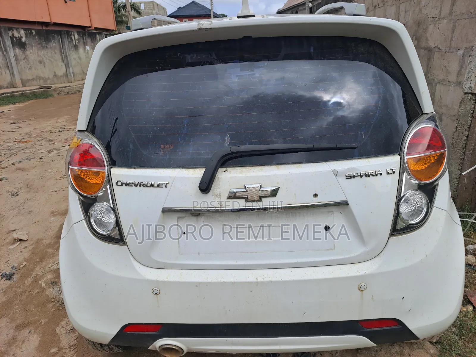 Chevrolet Spark Hatch LT 2011 White