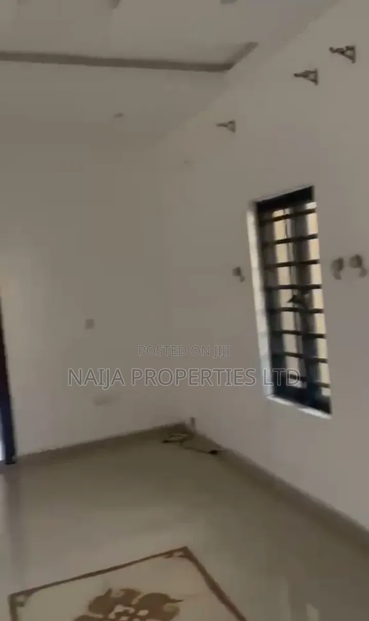 Mini Flat in Peninsula Garden, Sangotedo for rent