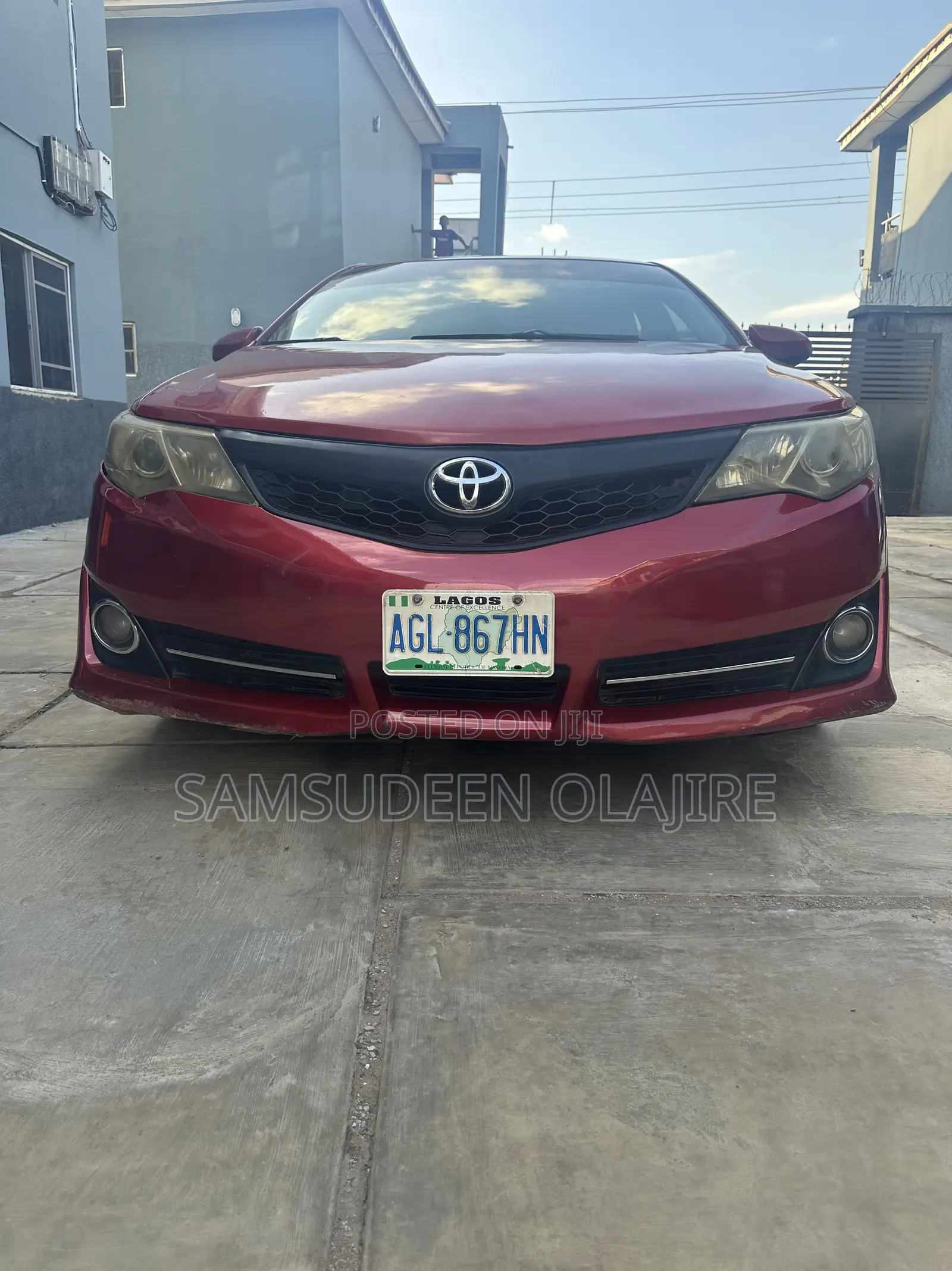 Toyota Camry SE 4dr Sedan (2.5L 4cyl 6A) 2013 Red