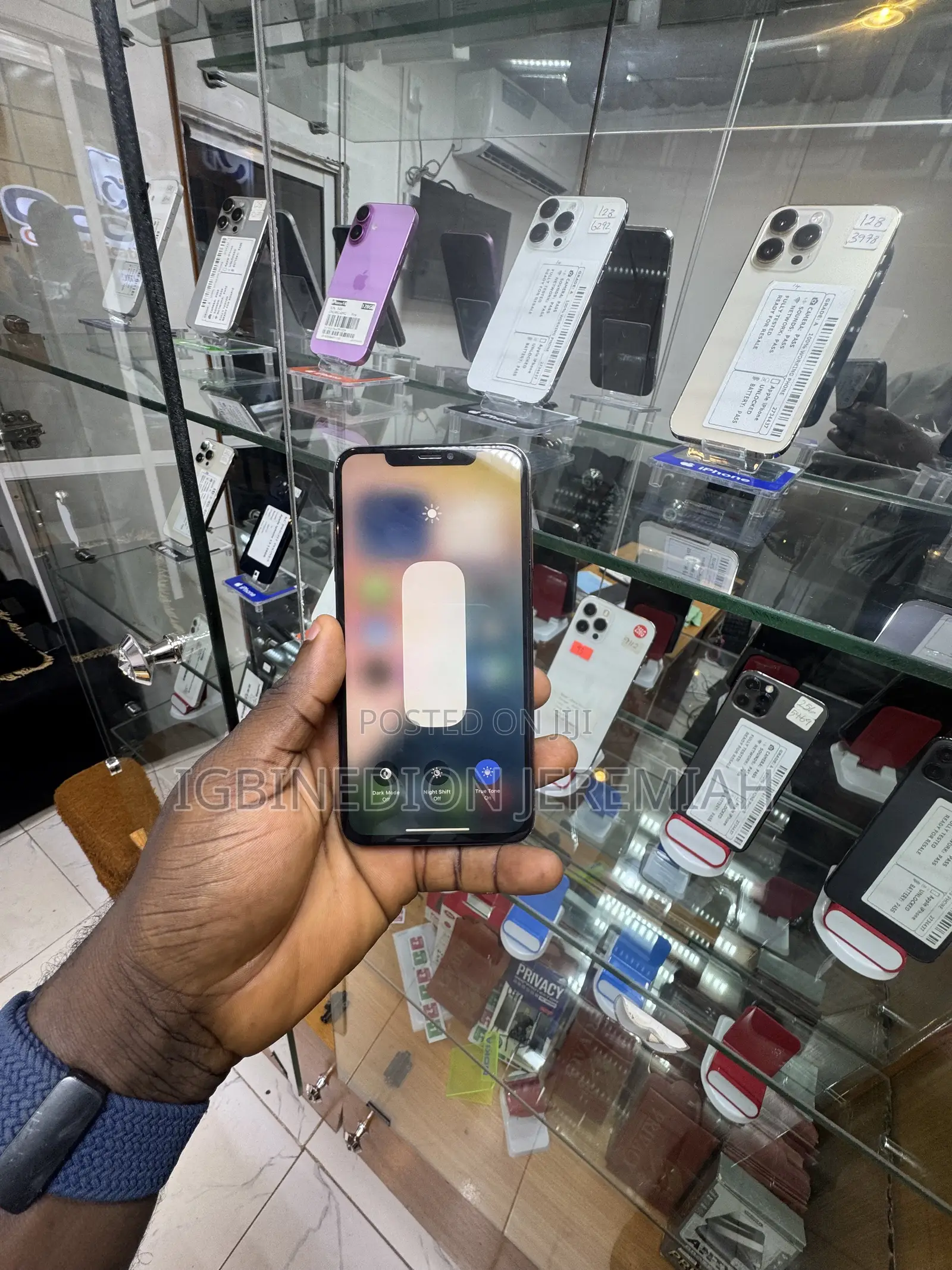 Apple iPhone XS Max 64 GB Gold