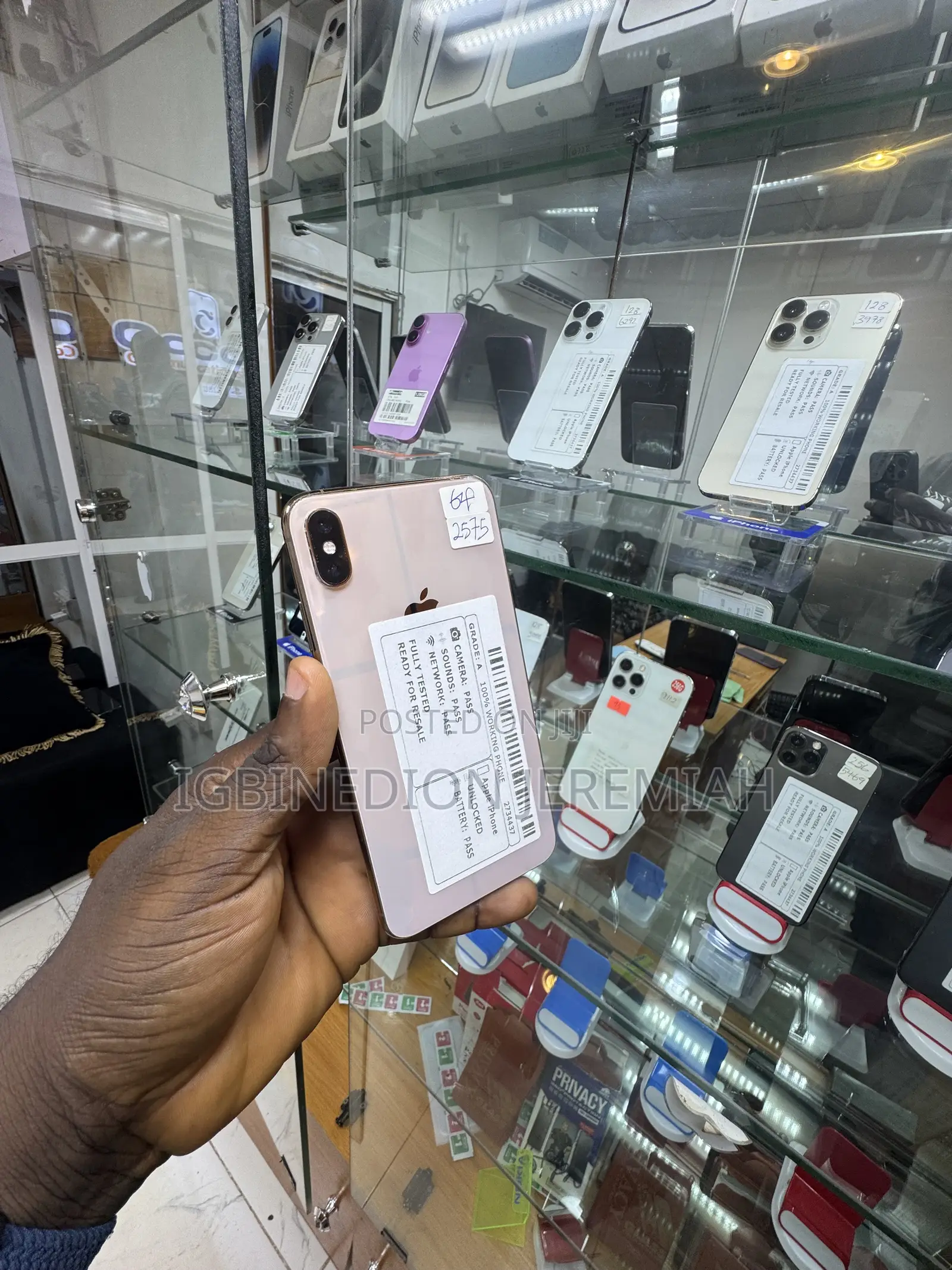 Apple iPhone XS Max 64 GB Gold