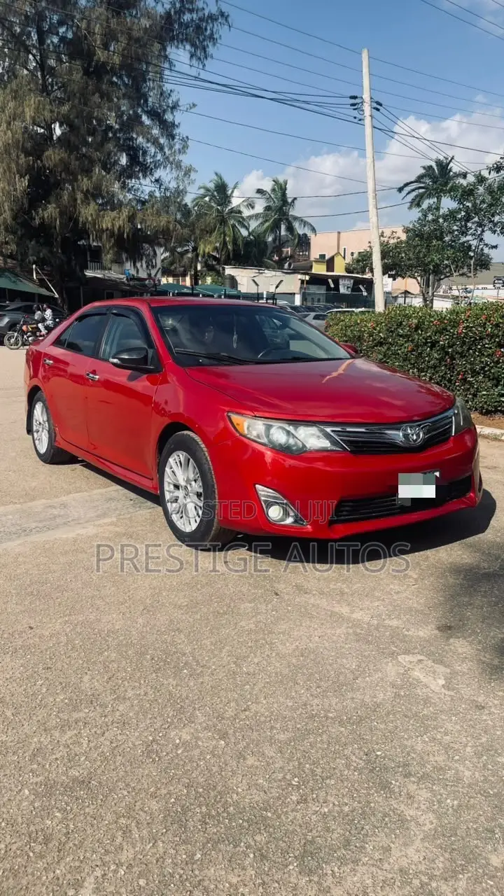 Toyota Camry 2013 Red