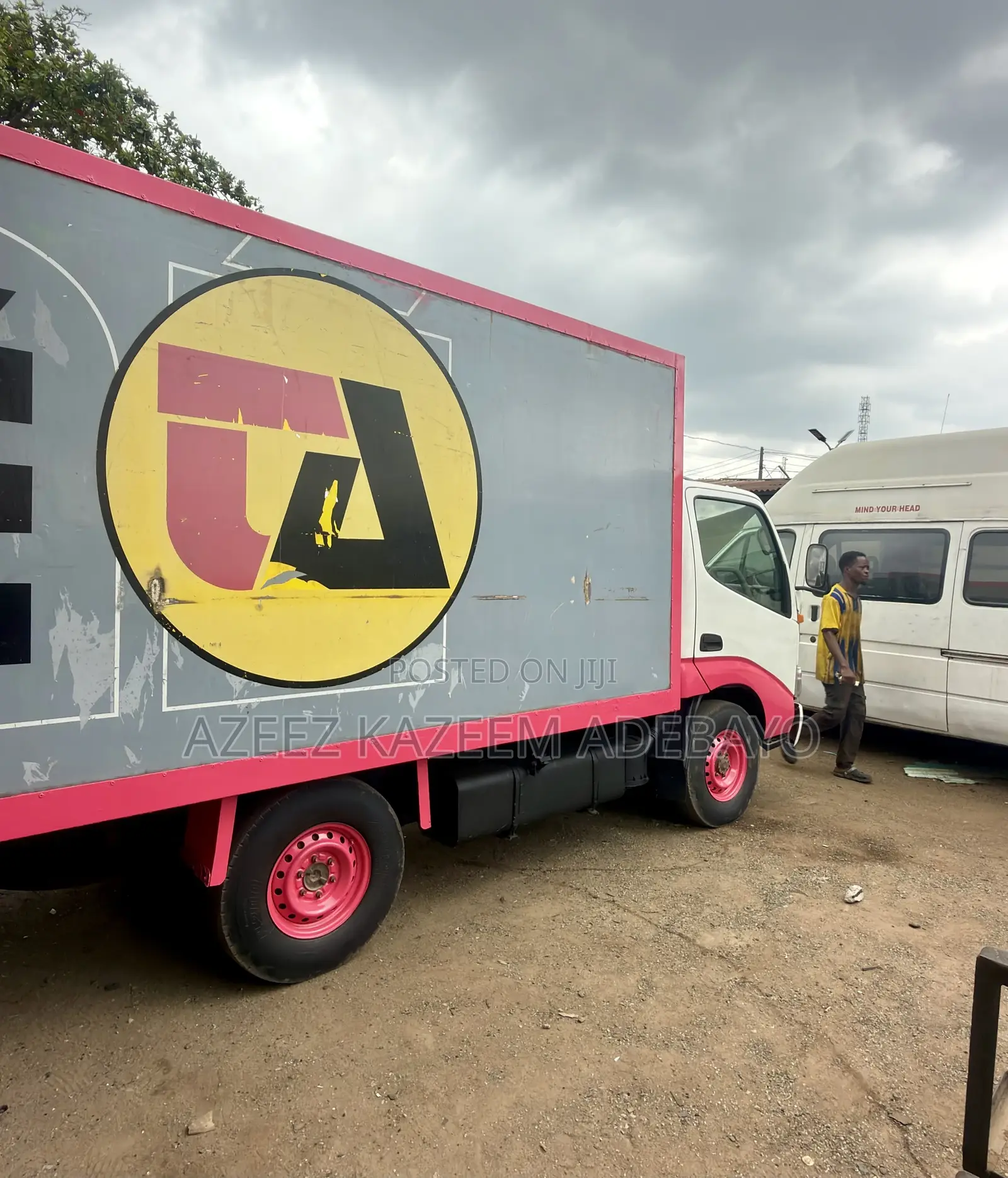 Toyota Dyna 150 ( Container Body ) 2RZ Engine