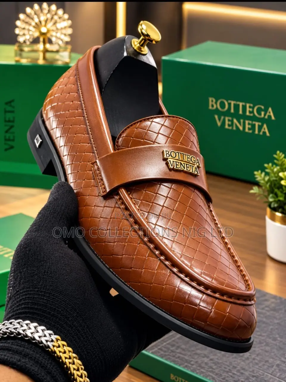 Bottega Veneta Men’s Luxury Intrecciato Leather Shoes - Fully Boxed