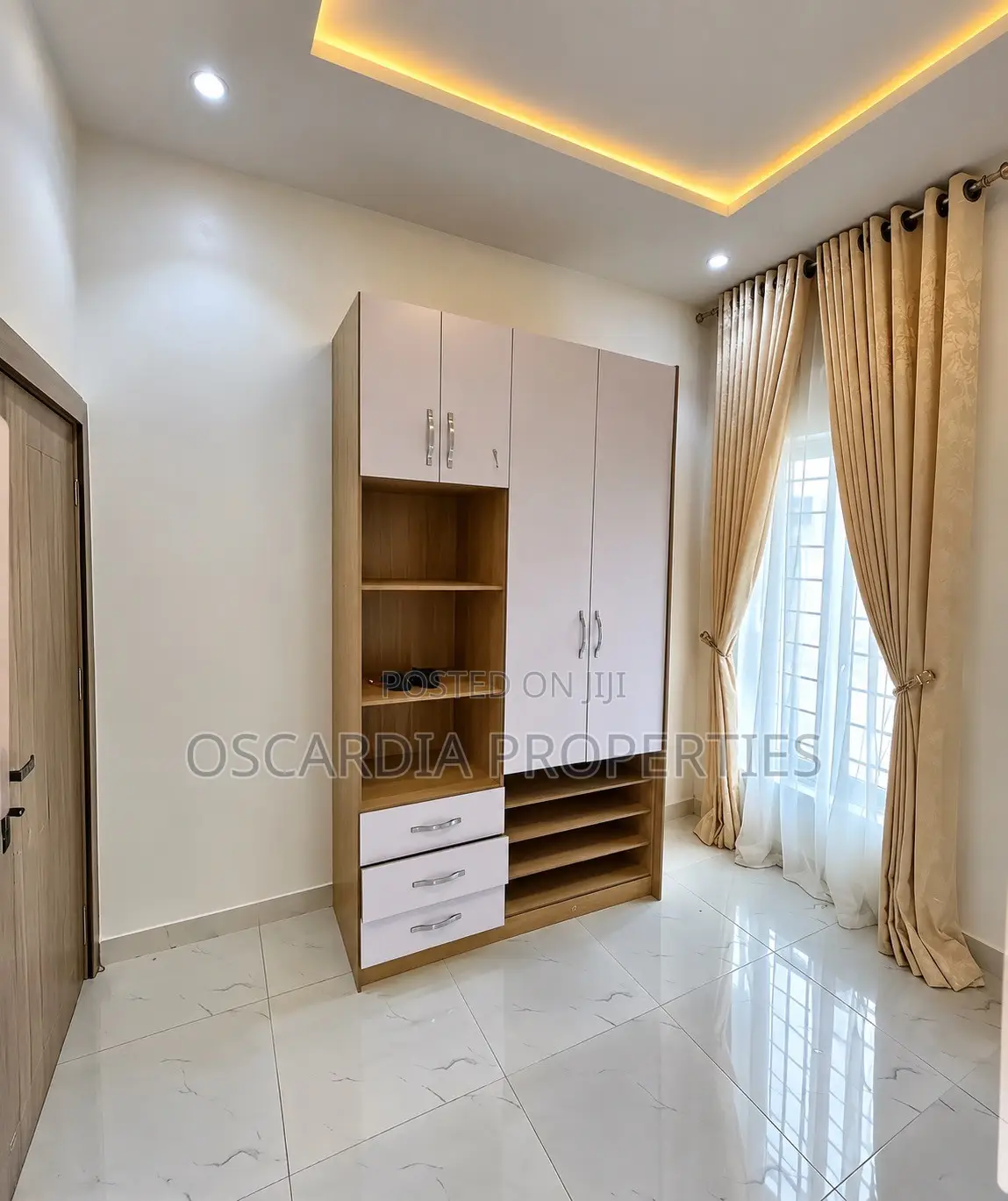 3bdrm Bungalow in Awoyaya for sale
