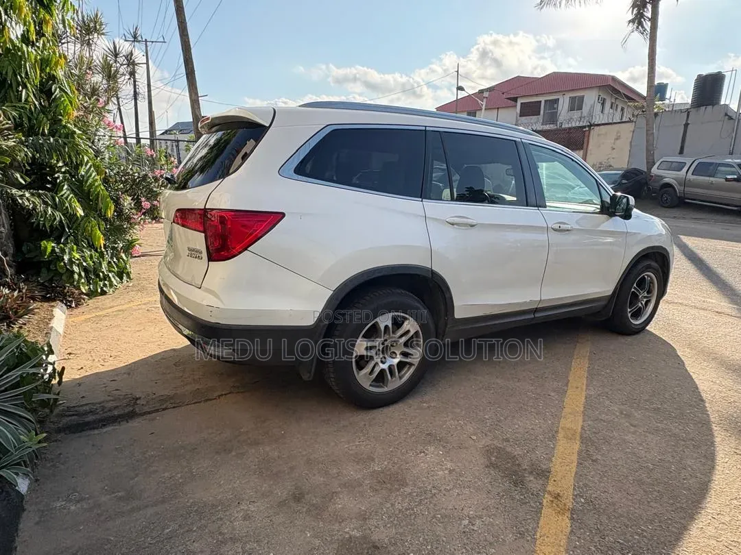 Honda Pilot EX 4dr SUV 4WD (3.5L 6cyl 5A) 2017 White