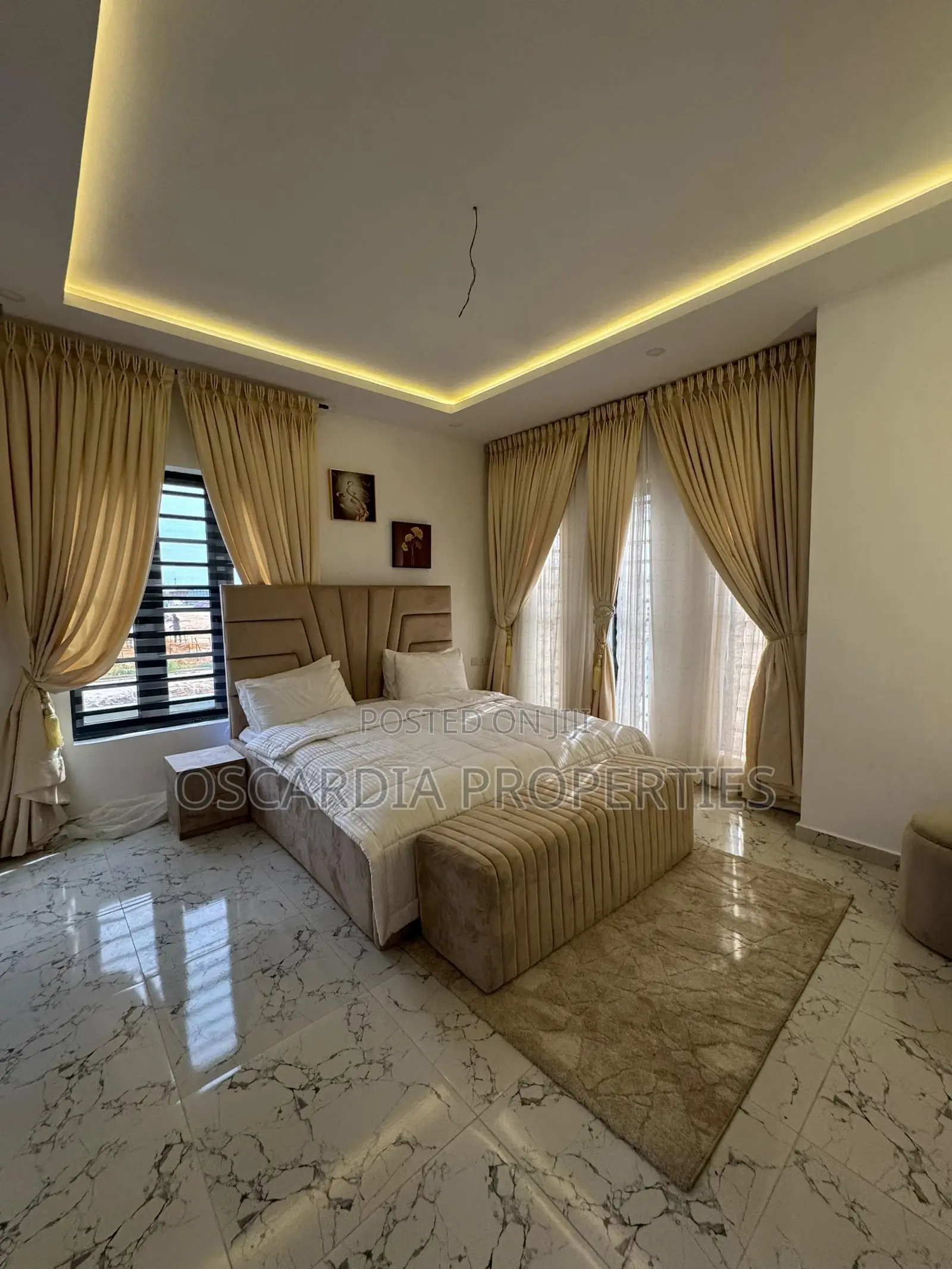 3bdrm Bungalow in Awoyaya for sale