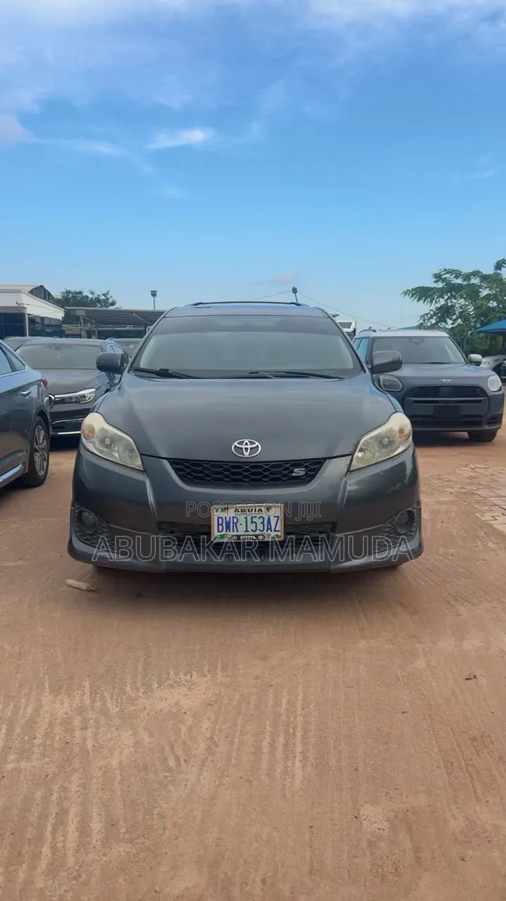 Toyota Matrix 2010 Gray