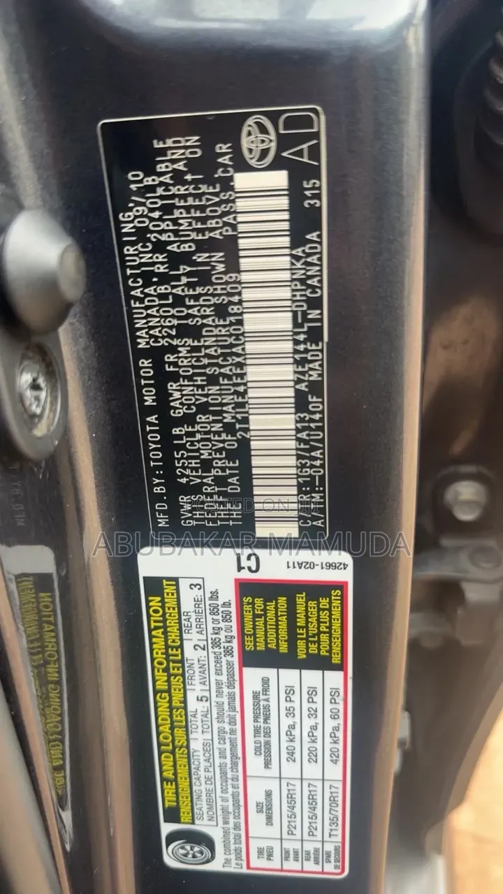 Toyota Matrix 2010 Gray