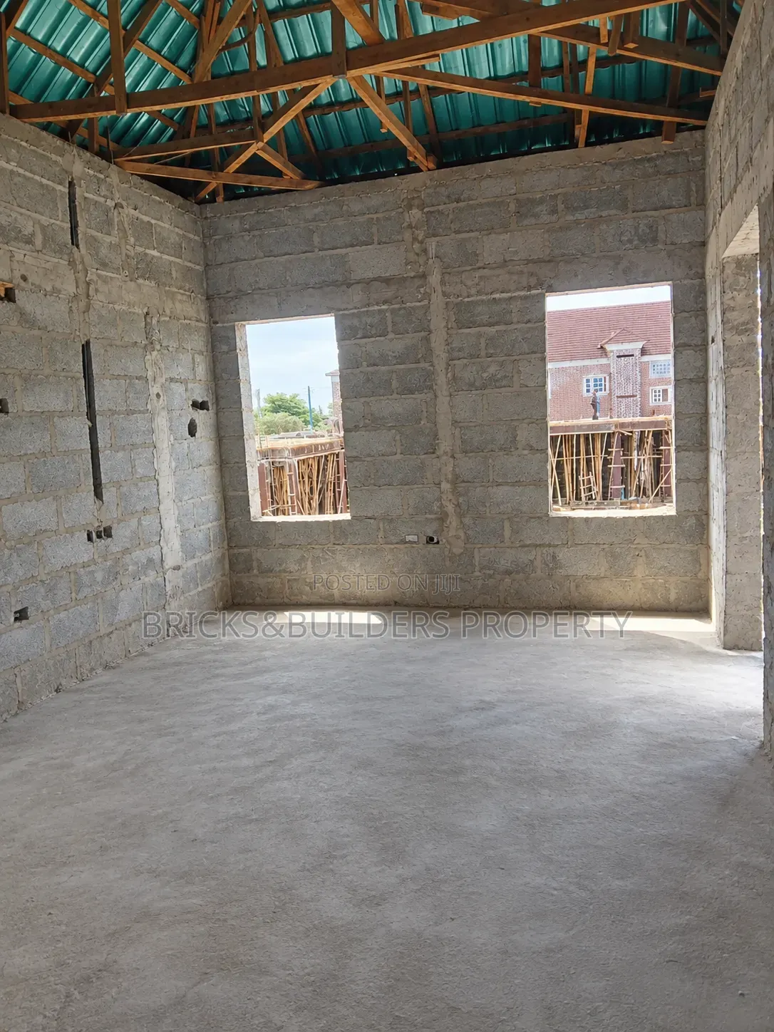 5bdrm Duplex in Kado for sale