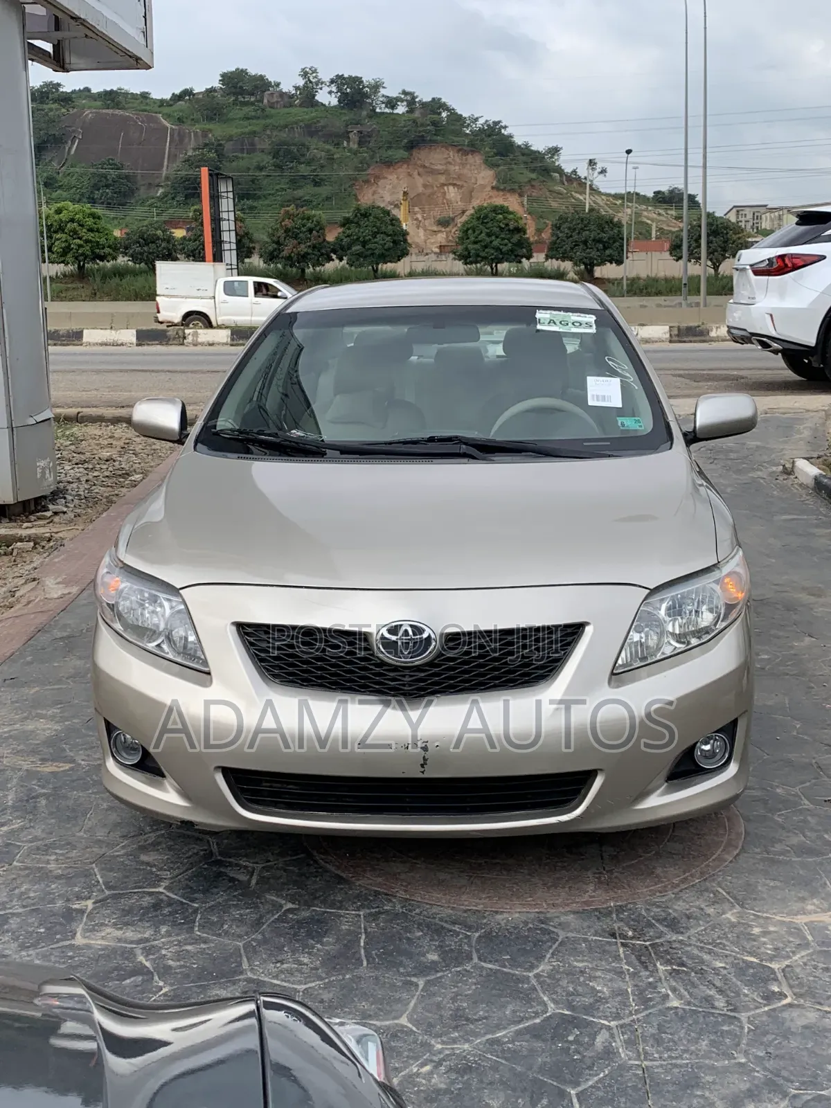 Toyota Corolla 2009 Gold