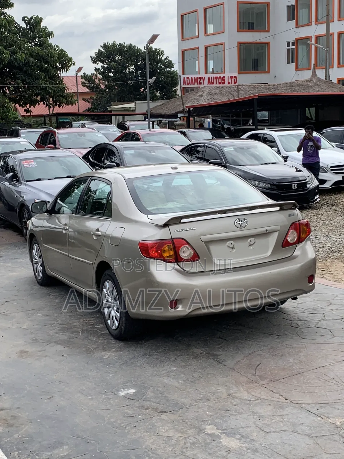 Toyota Corolla 2009 Gold