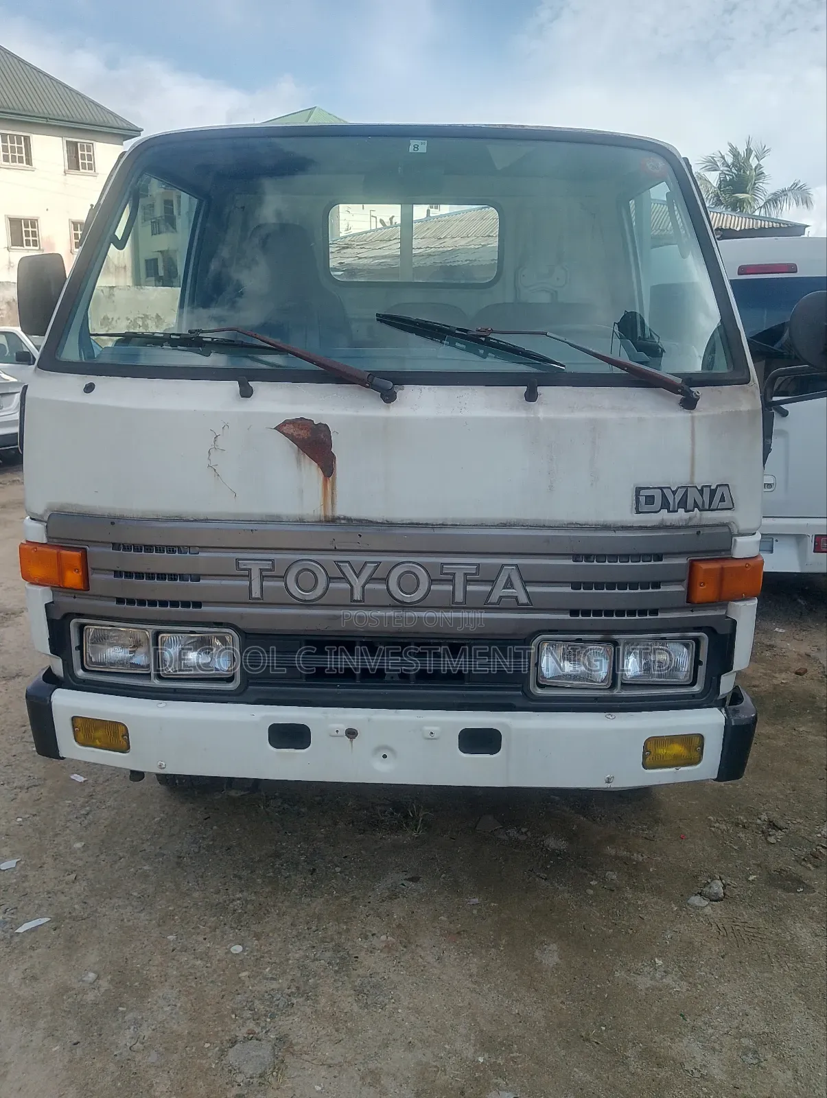 Toyota Dyna 2004 White