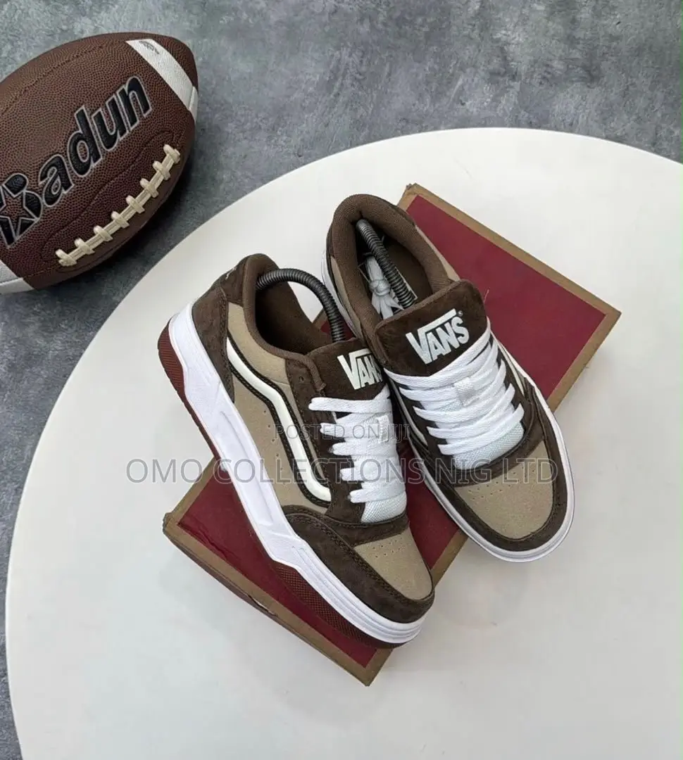 Vans Men’s Earthy Brown & Cream Suede Skate Sneakers – Fully Boxed