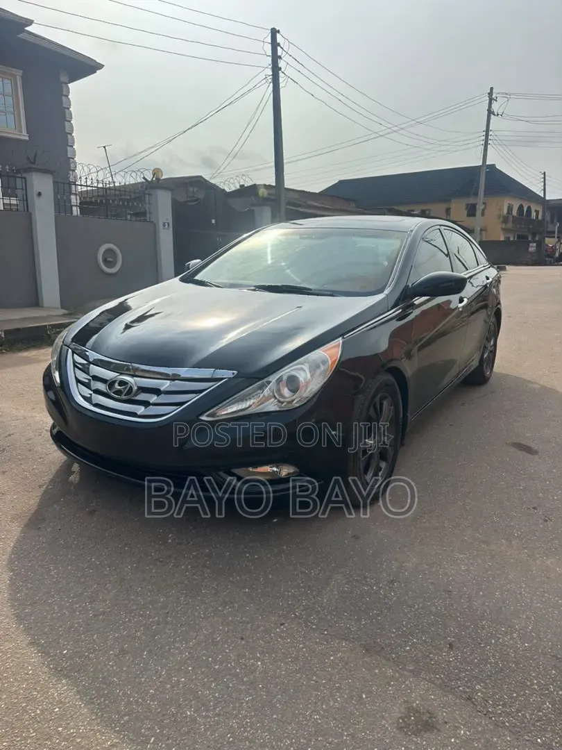 Hyundai Sonata GLS Sedan FWD (2.4L 4cyl 6A) 2012 Black