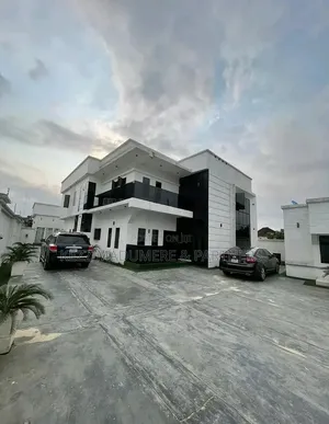 4bdrm Duplex in Radio Est , Mgboba , New Layout for sale