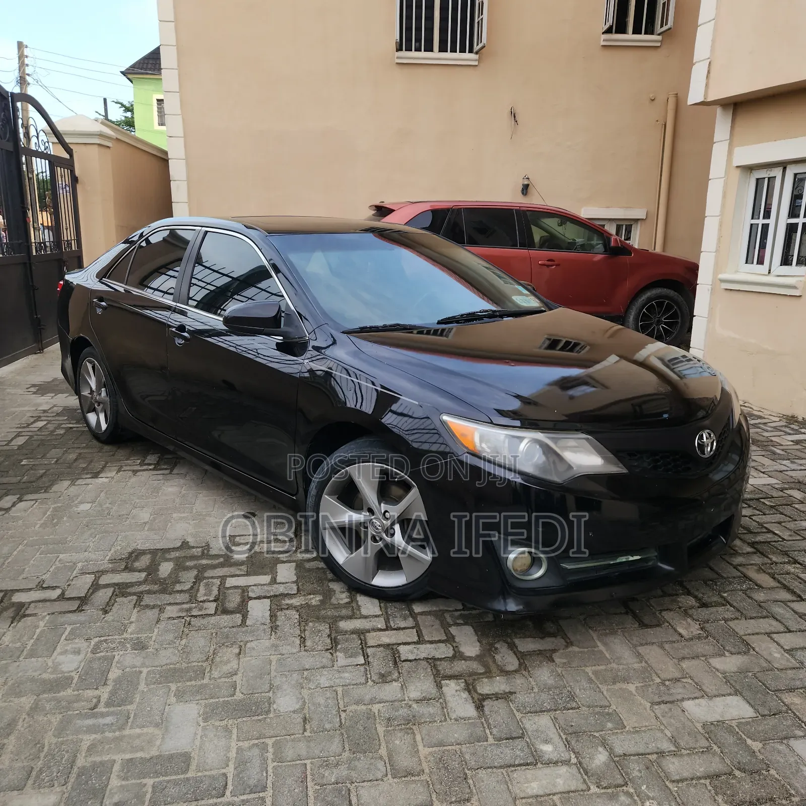 Toyota Camry SE 4dr Sedan (2.5L 4cyl 6A) 2013 Black