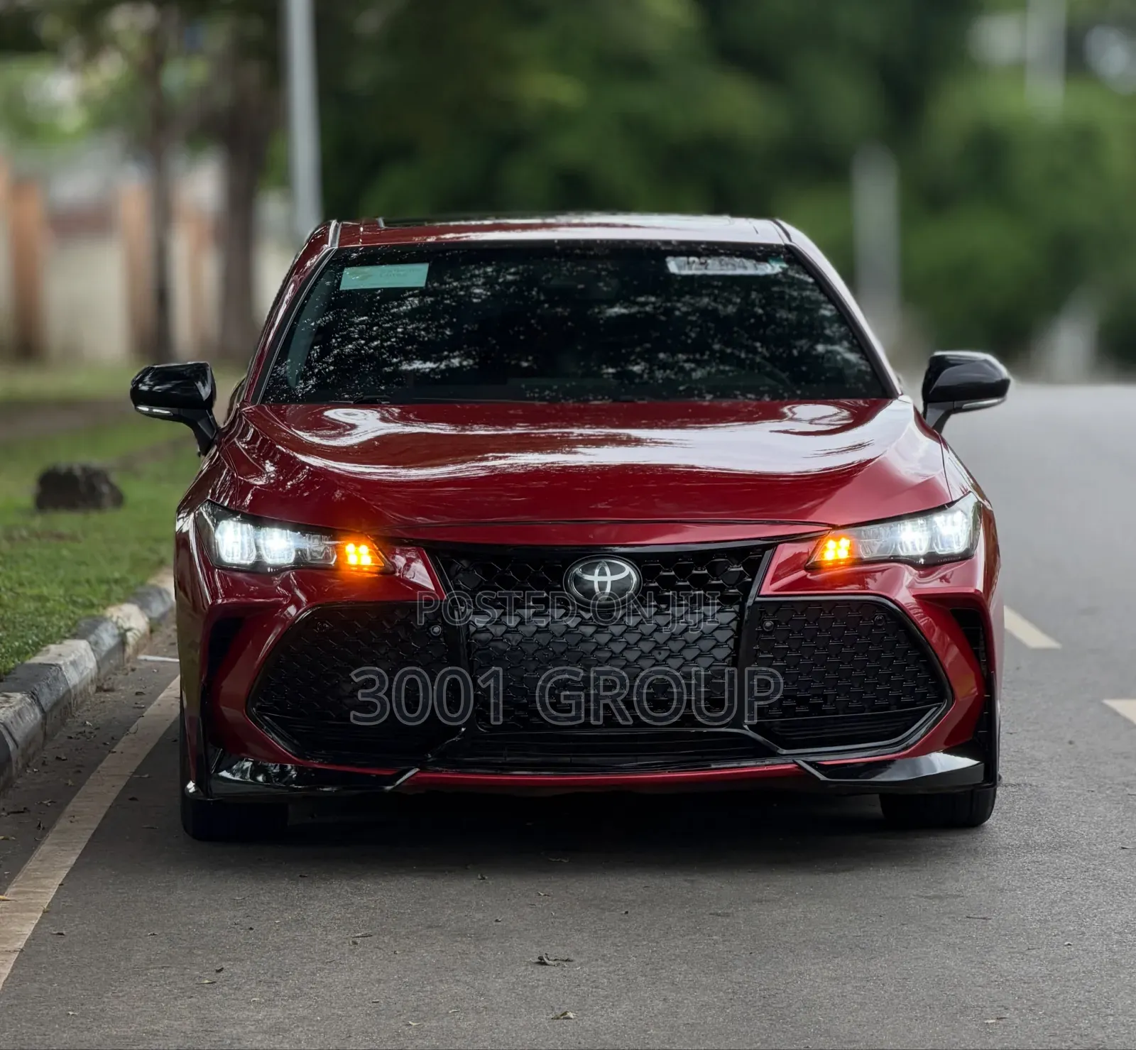 Toyota Avalon 2020 Red