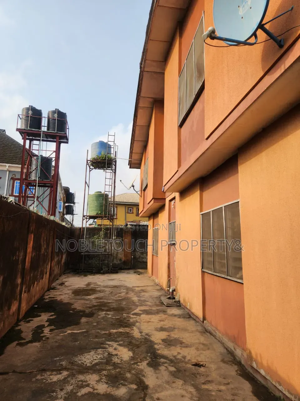 3bdrm Block of Flats in Ayobo Ipaja Lagos for sale