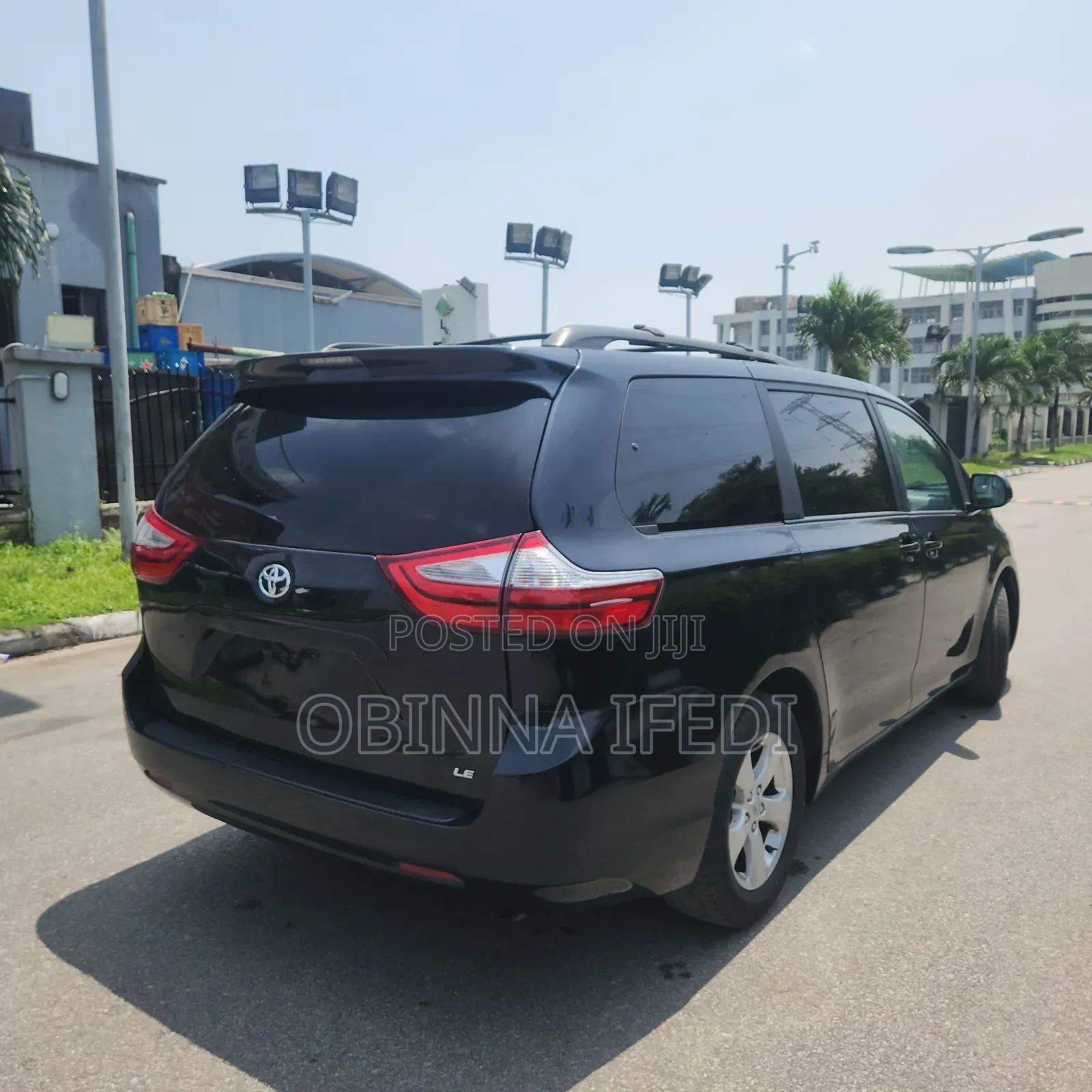 Toyota Sienna 2017 Black