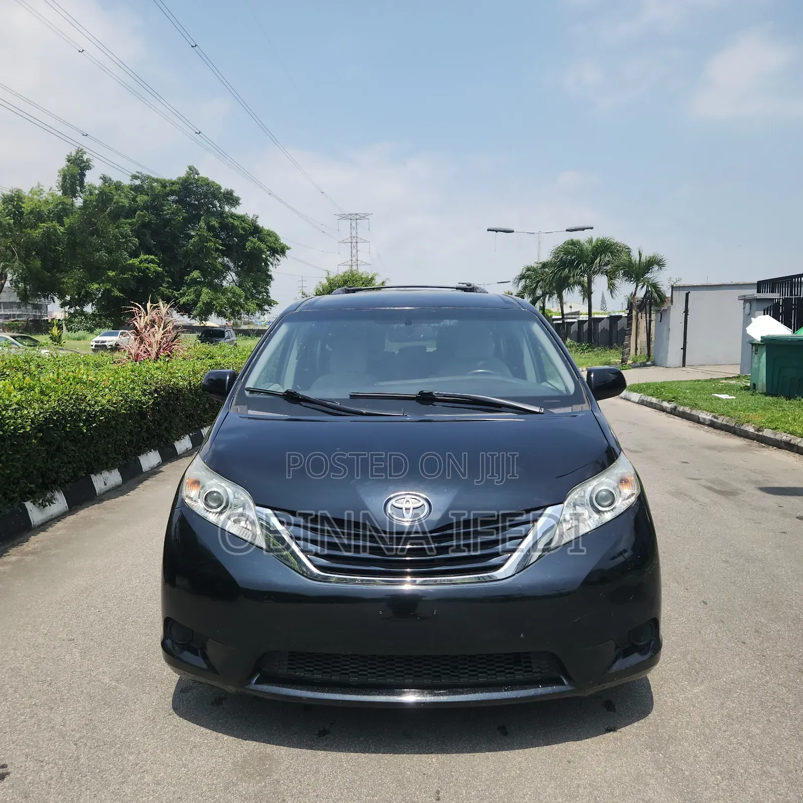 Toyota Sienna 2017 Black