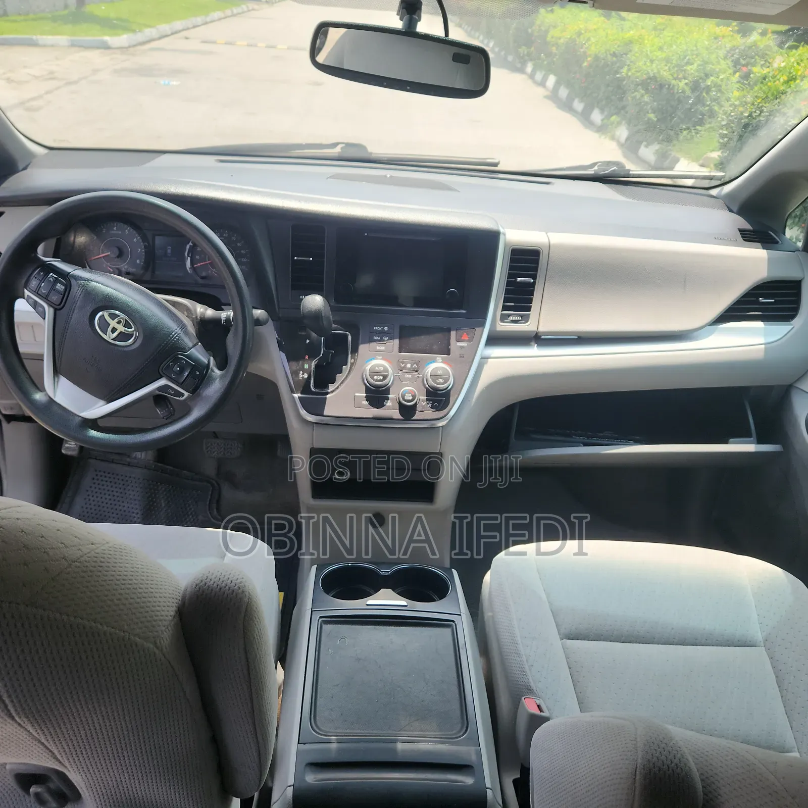 Toyota Sienna 2017 Black