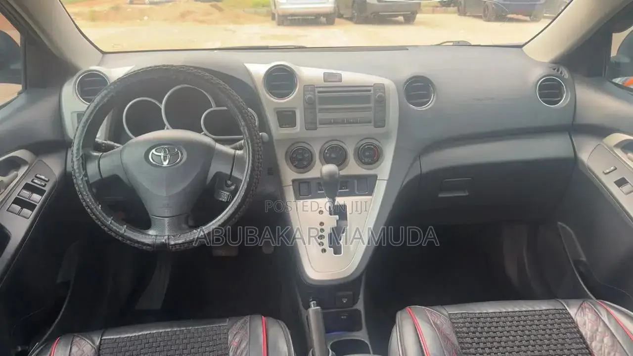 Toyota Matrix 2010 Gray