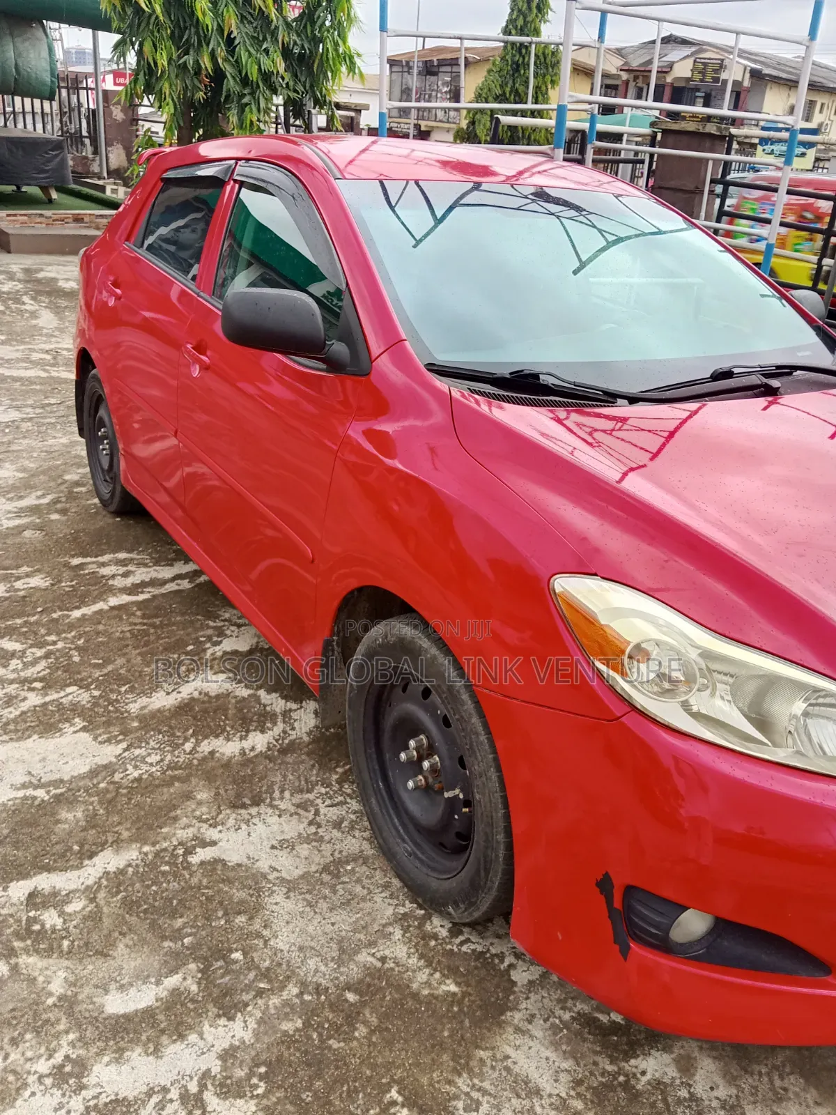 Toyota Matrix S Hatchback AWD (2.4L 4cyl 4A) 2009 Red