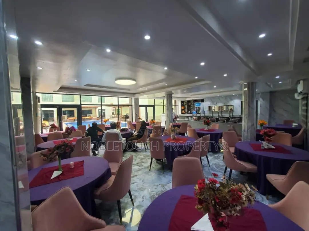 *_82 ROOMS & SUITS HOTEL *_Off Admiralty Way, Lekki, Lagos*