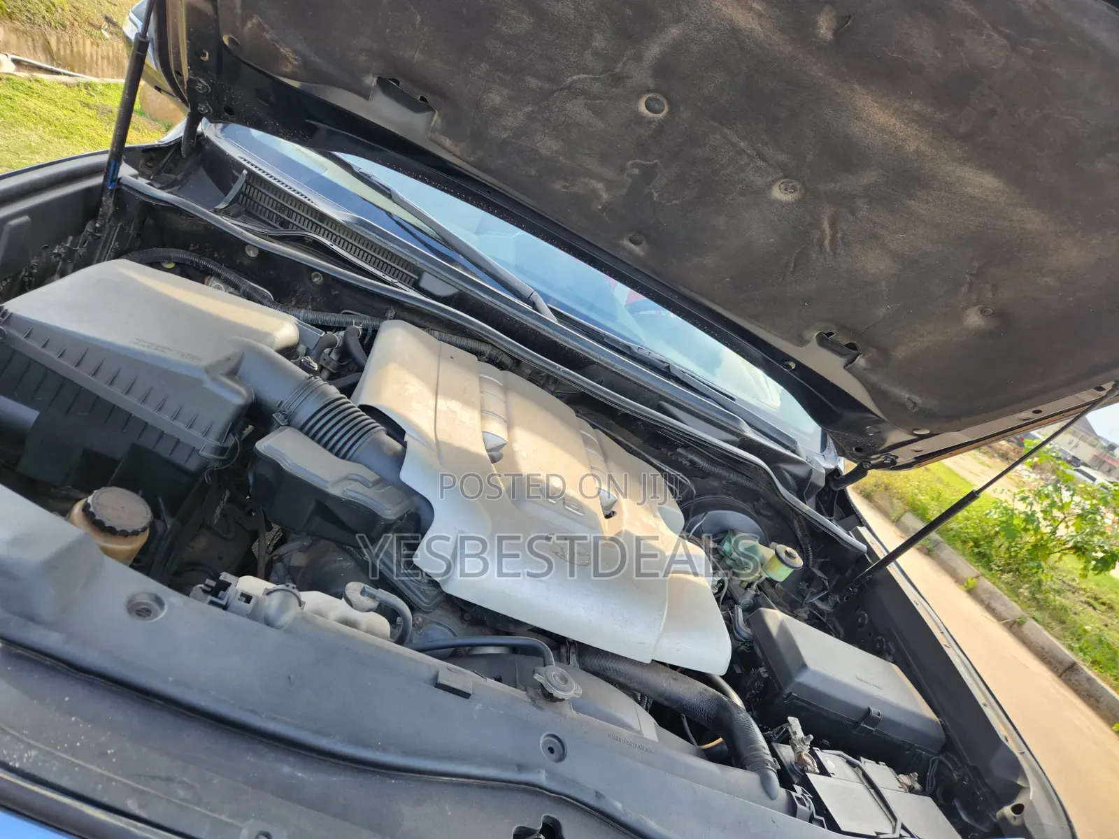 Toyota Land Cruiser 4.6 V8 AX G Selection 2016 Black