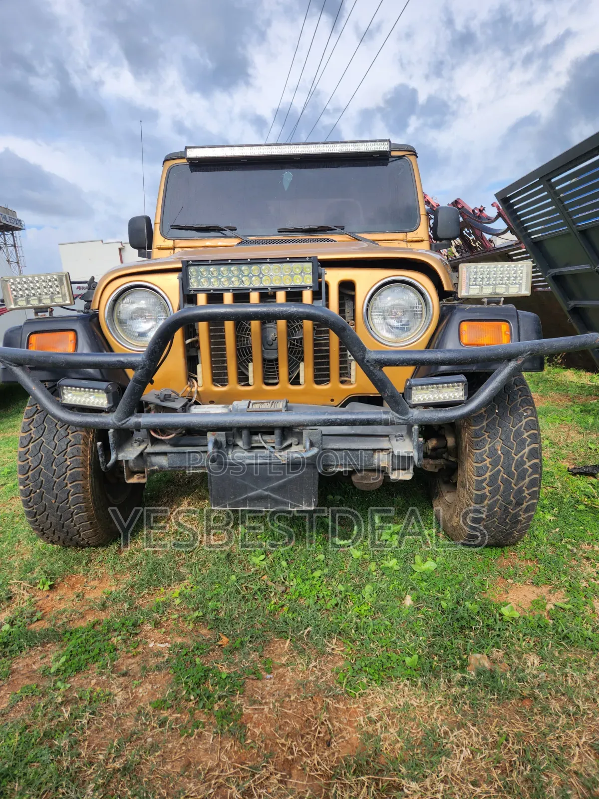Jeep Wrangler Rubicon 2010 Yellow