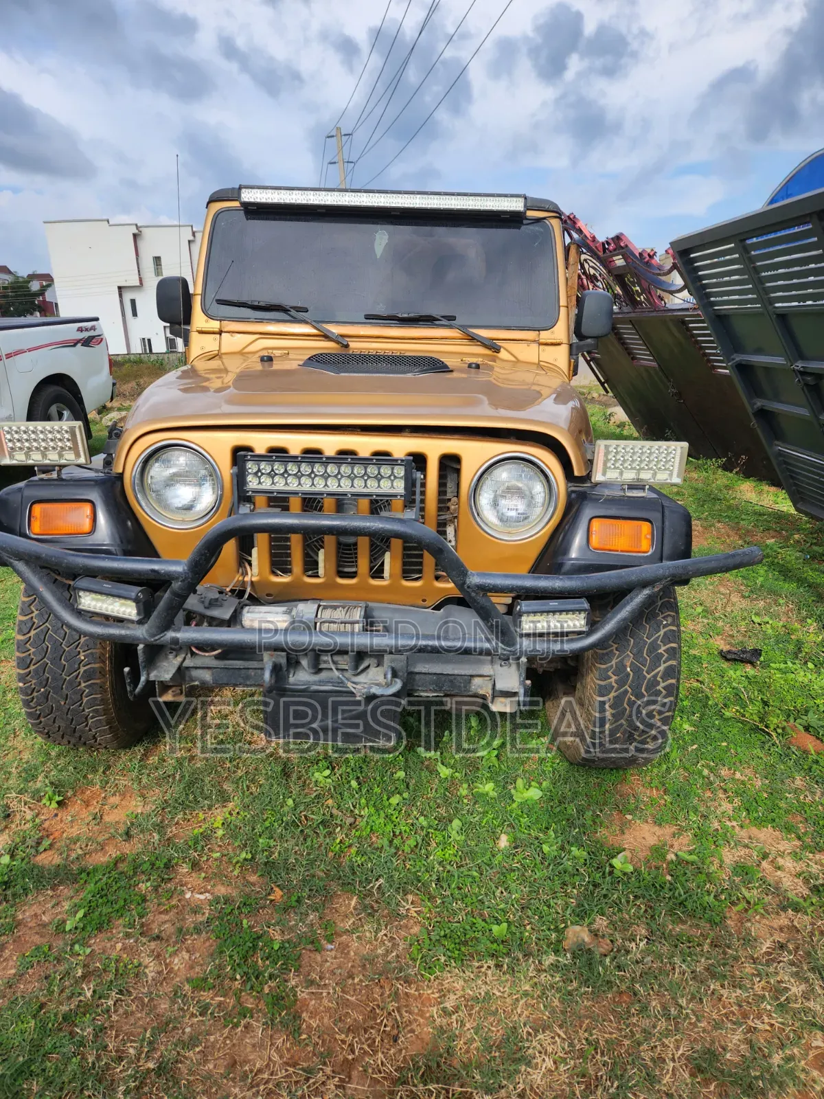 Jeep Wrangler Rubicon 2010 Yellow