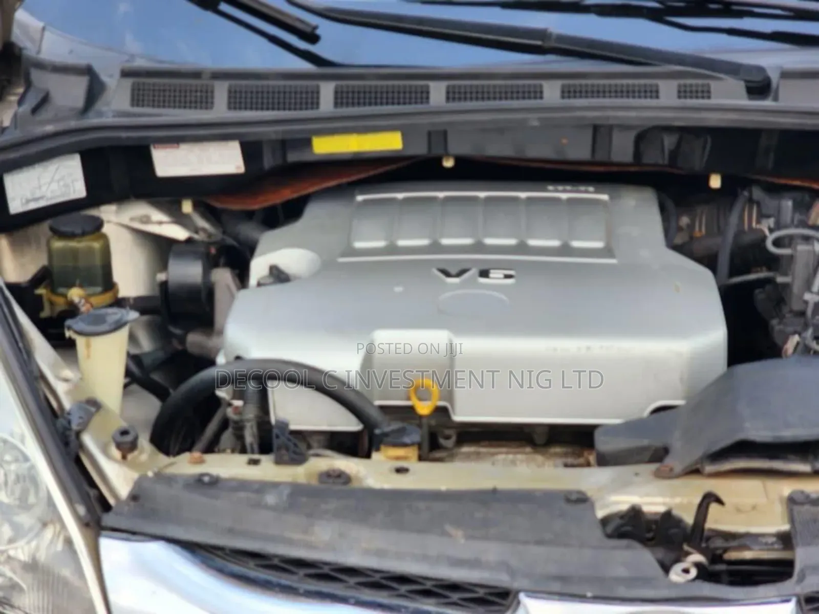 Toyota Sienna LE 8 Passenger 2010 Gold