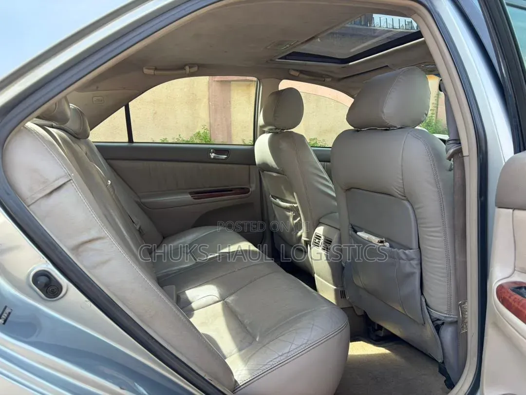 Toyota Camry XLE V6 4dr Sedan (3.0L 6cyl 5A) 2005 Blue